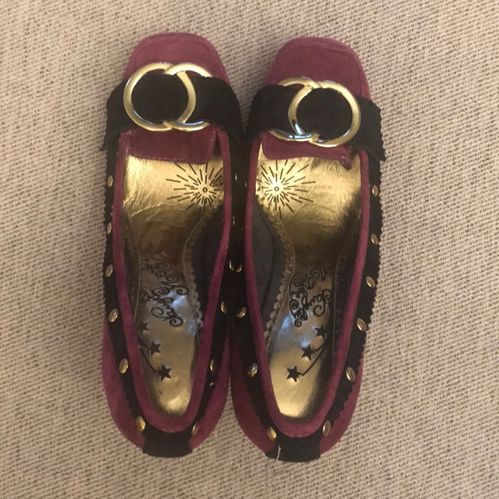 Naughty monkey suede pumps